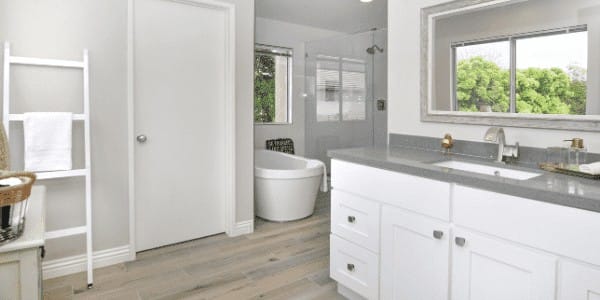 modern kitchen with bath