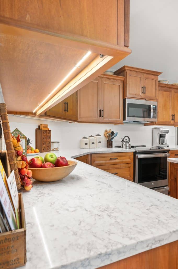 underneath cabinet lights