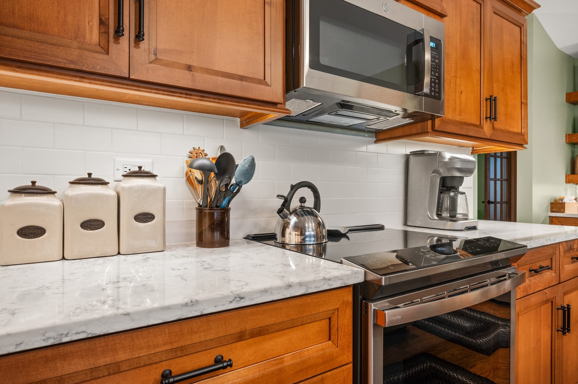 white backsplash in kitchen